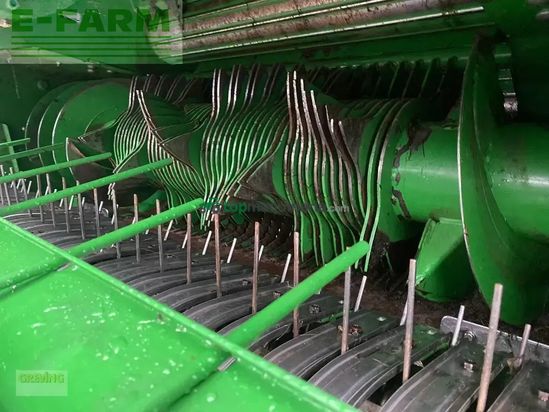 Empacadora gigant - John Deere - c441r