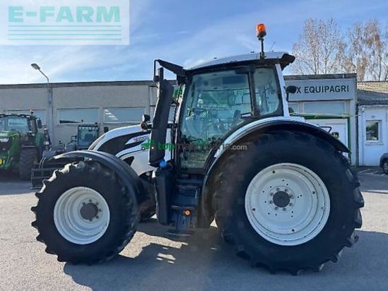 Tractor agrícola - Valtra - n174 direct