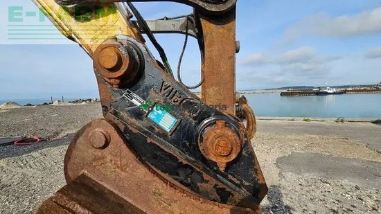 Excavadora - Liebherr - r 920 lc