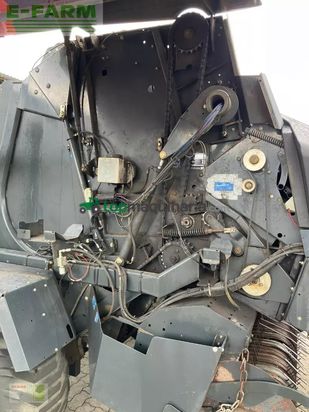 Empacadora gigant - Kuhn - vbp 2160