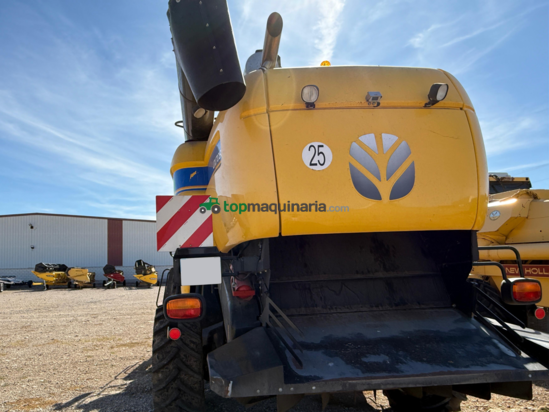 Cosechadora de Cereal - New Holland - CX7080 ELEVATION