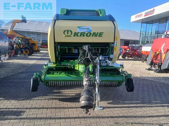 Empacadora gigant - Krone - comprima v 150 xc