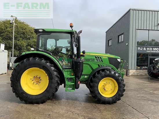 Tractor agrícola - John Deere - 6215r tractor (st24210)