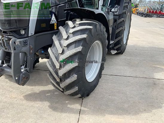 Tractor agrícola - Massey Ferguson - 8s.225 black tractor (st26275)