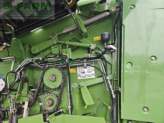 Empacadora gigant - Krone - comprima v 150 xc