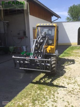 Minicargadora - Eurotrac - w12
