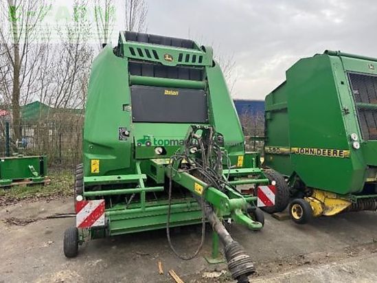 Empacadora gigant - John Deere - v461m