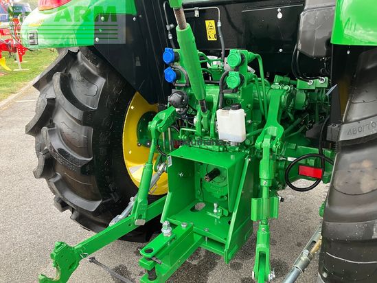 Tractor agrícola - John Deere - 5067E