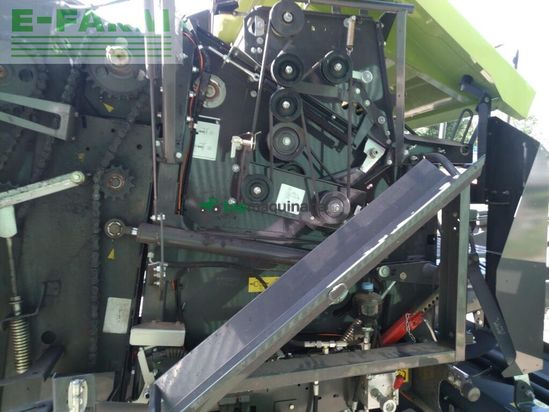 Empacadora gigant - Claas - rollant 520 rc