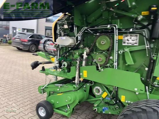 Empacadora gigant - Krone - comprima v 150 xc