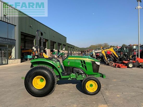 Tractor agrícola - John Deere - 4049 compact tractor (st23021)