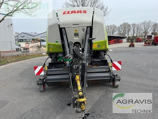 Empacadora gigant - Claas - quadrant 5300 evolution fc tandem