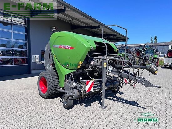 Empacadora gigant - Fendt - rotana 2125f