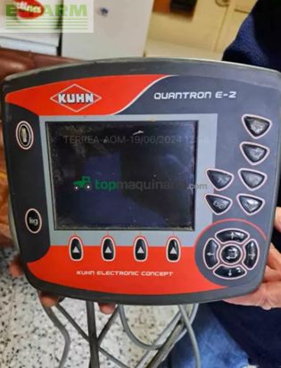 Esparcidor - Kuhn - axis 40.1 w t25