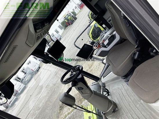 Cosechadora de Cereal - Claas - trion 750 terra trac tt