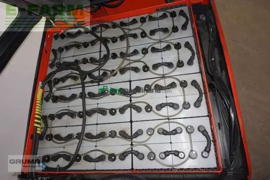 Elevadora - Linde - e 50 hl 388