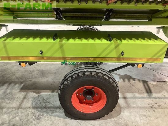 Cabezal - Claas - v 620 mit wagen