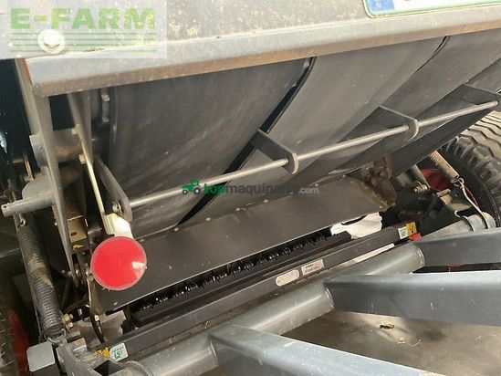 Empacadora gigant - Claas - variant 380 rc