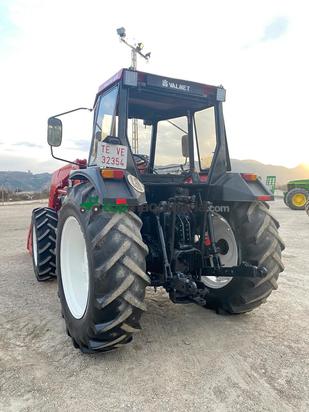 Tractor agrícola - Valmet - 555-4 con pala 