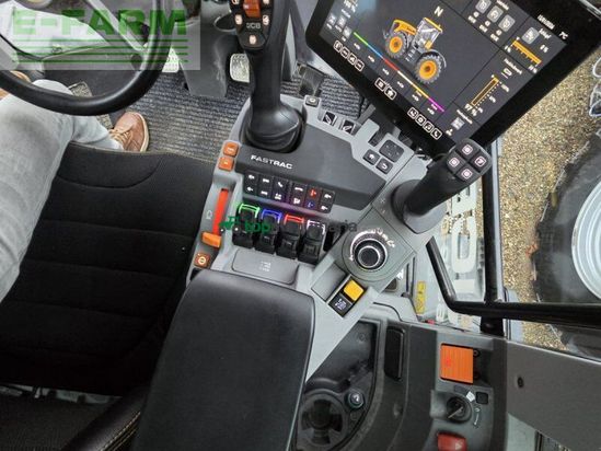 Tractor agrícola -  - fastrac 8330