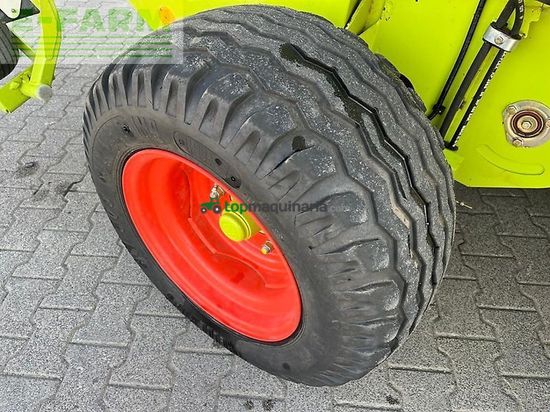 Empacadora gigant - Claas - rollant 250
