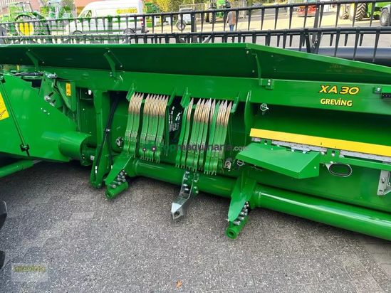 Cosechadora de Cereal - John Deere - t6 700 prodrive 30km/h inkl. xa30