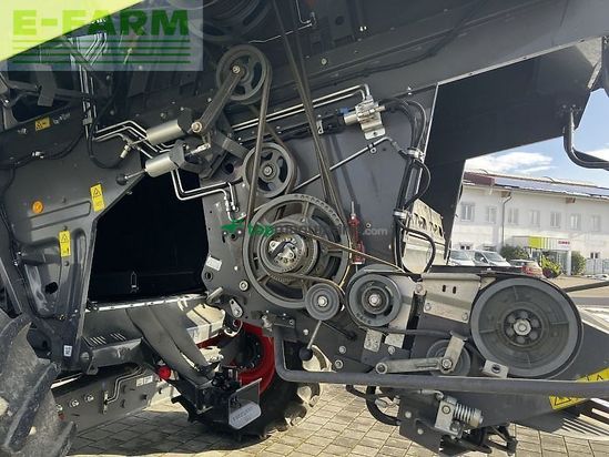 Cosechadora de Cereal - Claas - trion 750 + v770