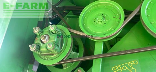 Cosechadora de Cereal - John Deere - S690