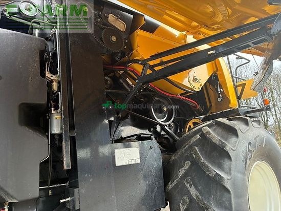 Cosechadora de Cereal - New Holland - cx 8.90 slh