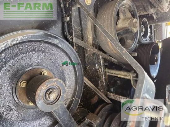 Cosechadora de Cereal - New Holland - cs 640