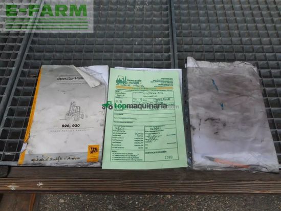 Elevadora - JCB - 926-4 ( allrad ) triplex 5,5m