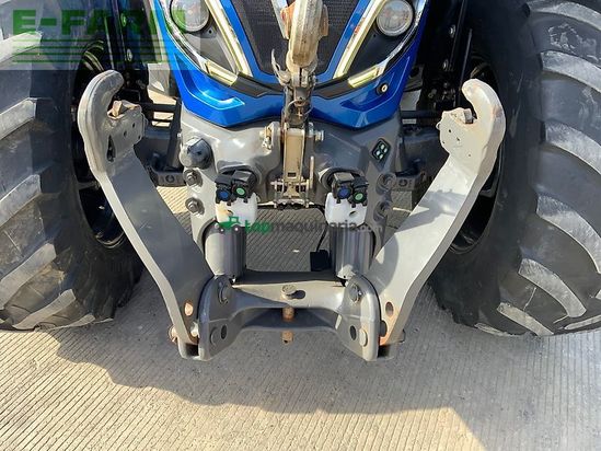 Tractor agrícola - Valtra - t175 versu tractor (st26261)