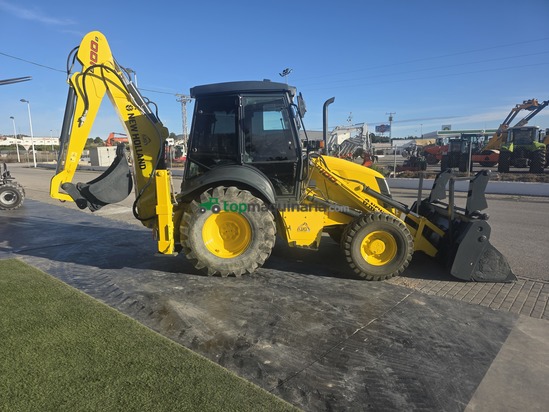 Retroexcavadora - New Holland B 100 B