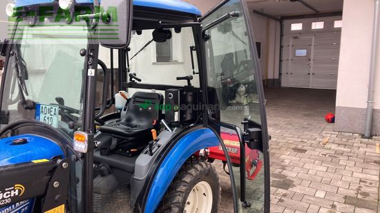Tractor agrícola - New Holland - Boomer 25