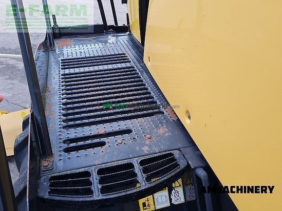 Cosechadora de Cereal - New Holland - fr600