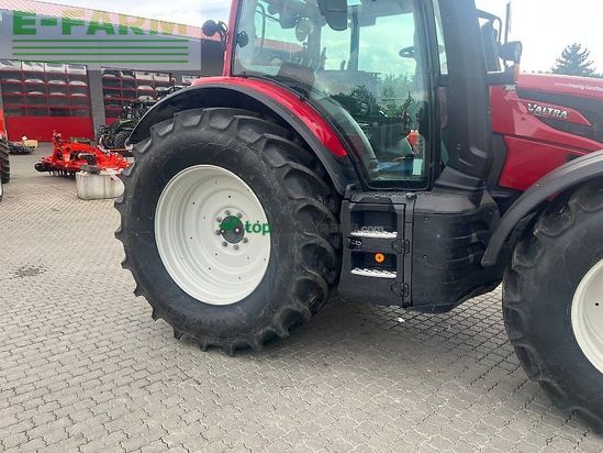 Tractor agrícola - Valtra - n154 a mit fk und rüfa