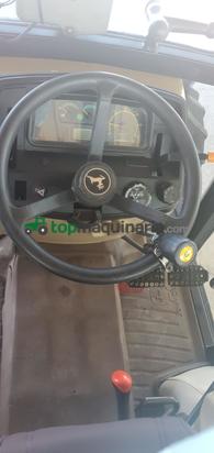 Tractor agrícola - John Deere - 5615F 