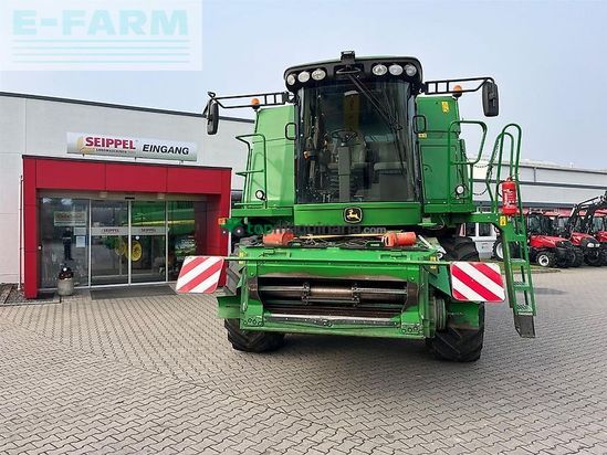 Cosechadora de Cereal - John Deere - w650