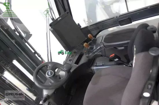 Elevadora - Linde - e 50 hl 388