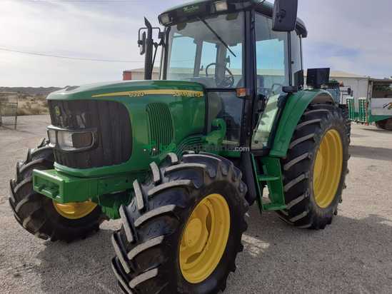 Tractor agrícola - John Deere 6320 