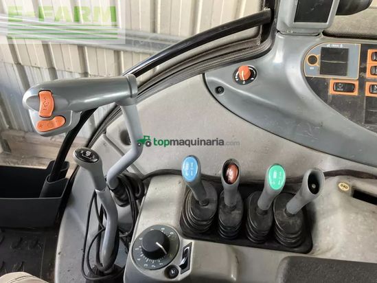 Tractor agrícola - Valtra - n123
