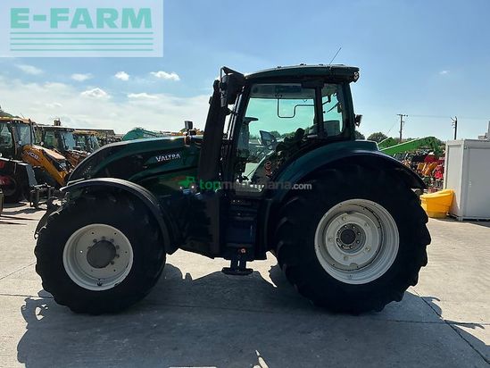 Tractor agrícola - Valtra - t254 versu tractor (st26250)