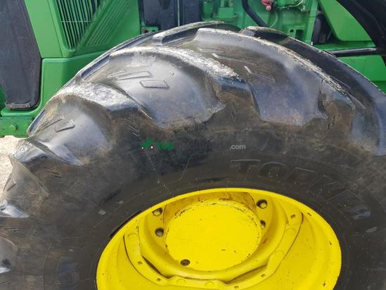 Tractor agrícola - John Deere - 8400