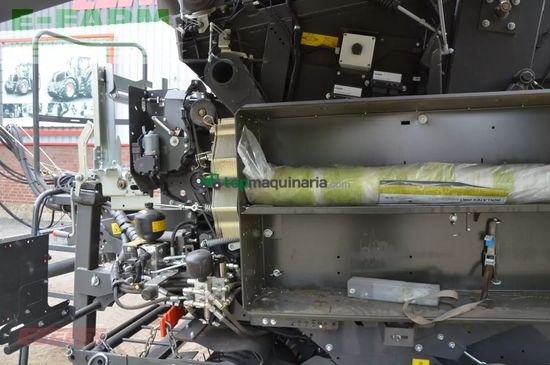 Empacadora gigant - Claas - variant 585 rc pro