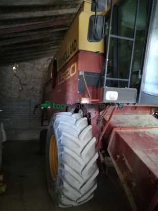 Cosechadora de Cereal - New Holland - L520 MCS
