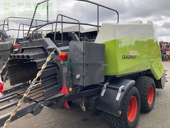 Empacadora gigant - Claas - quadrant 3200 fc