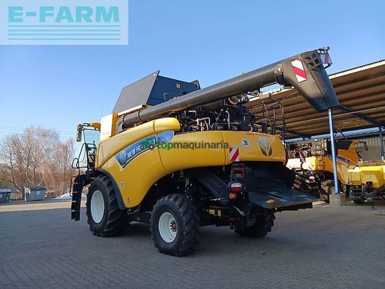 Cosechadora de Cereal - New Holland - cr 8.80