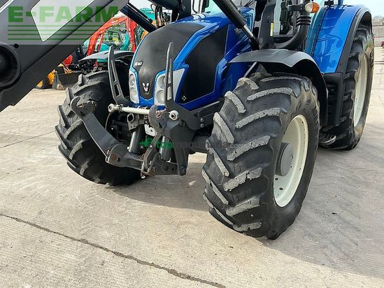 Tractor agrícola - Valtra - n163 versu tractor (st25841) Versu
