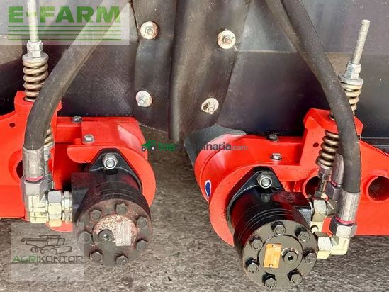 Rastrillo - Kuhn - merge maxx 950 - bandschwader