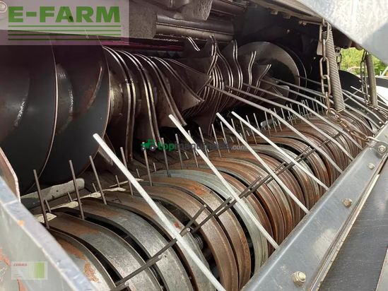 Empacadora gigant - Kuhn - vbp 2160